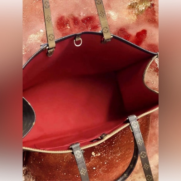 NWT Louis Vuitton ONTHEGO GM Tote Shoulder Bag Giant Monogram Brown + COA - Picture 5 of 10